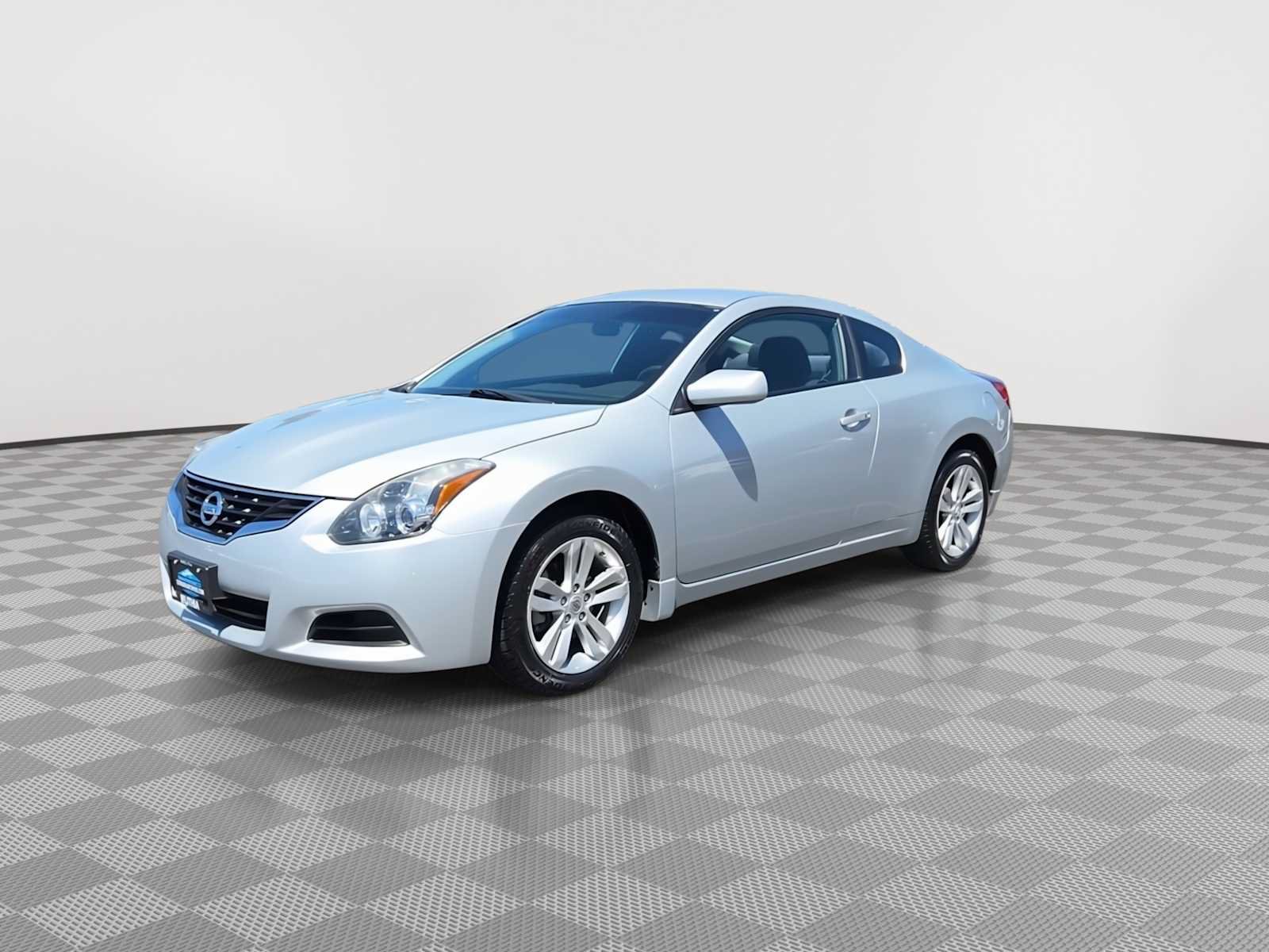 Used 2011 Nissan Altima 2.5 S w/ Convenience Pkg FWD image 4