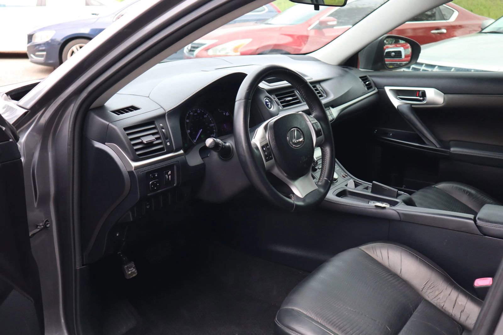 Used 2012 Lexus CT 200h image 8