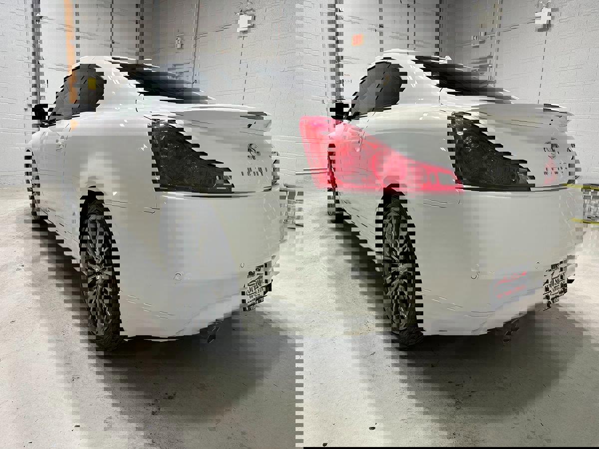 Used 2011 INFINITI G37 Sport image 17