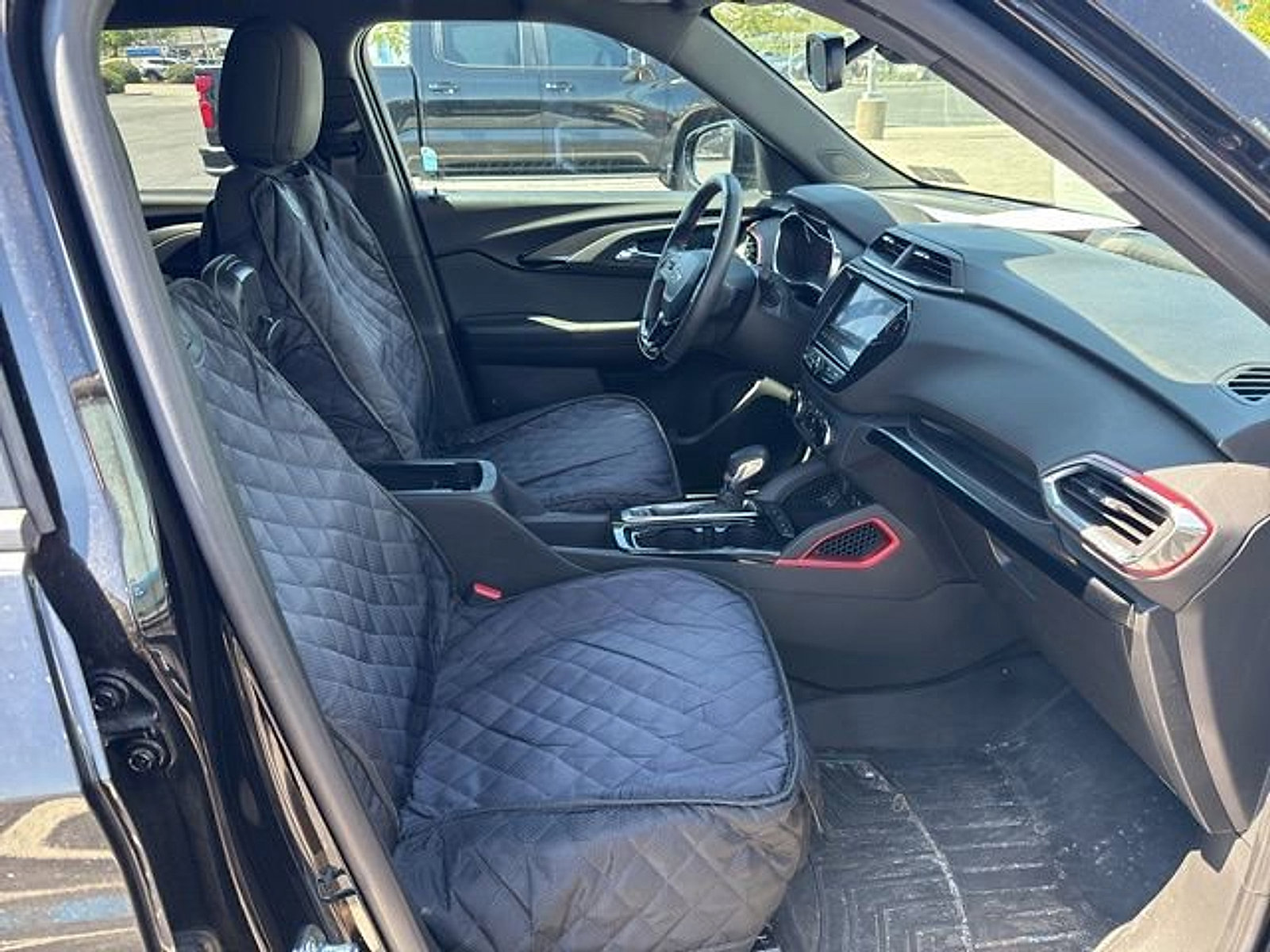 Used 2023 Chevrolet TrailBlazer RS w/ Convenience Package image 23