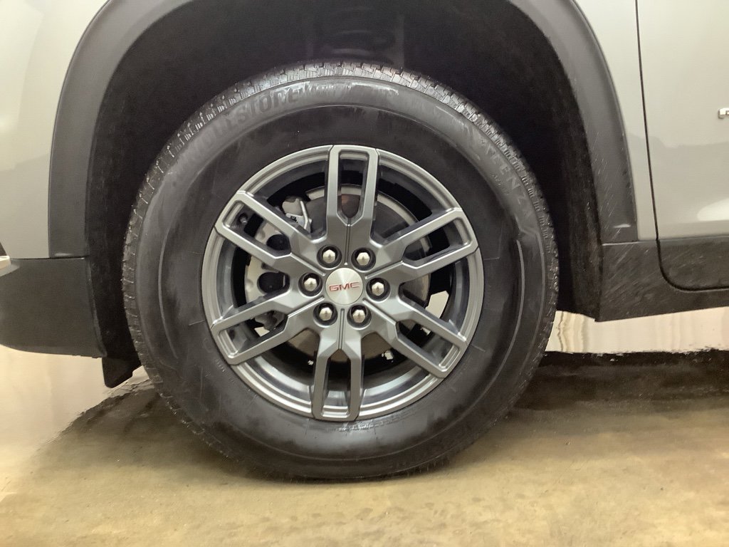 Used 2025 GMC Acadia Elevation image 28