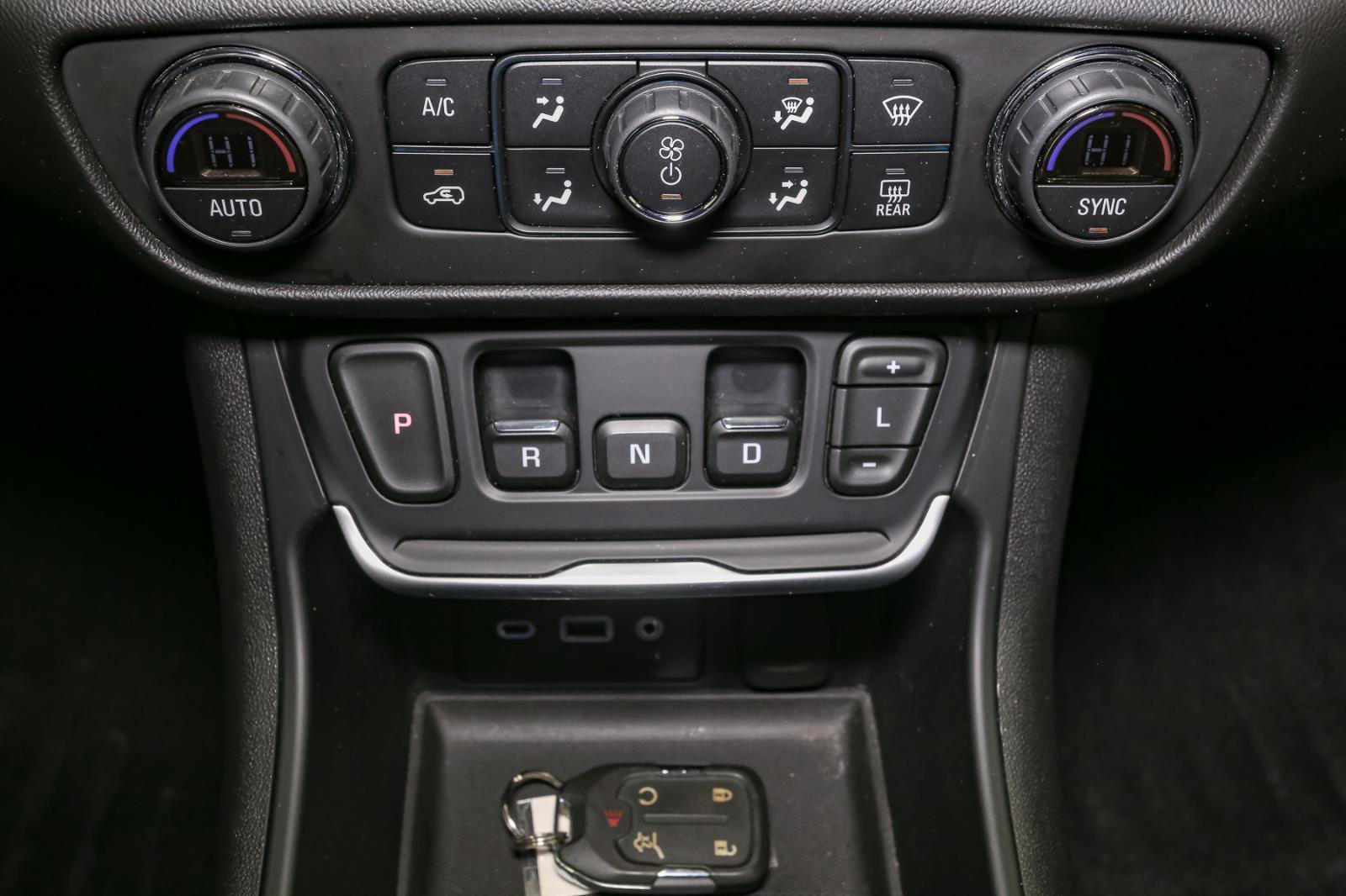 Used 2019 GMC Terrain SLE w/ Driver Convenience Package image 34