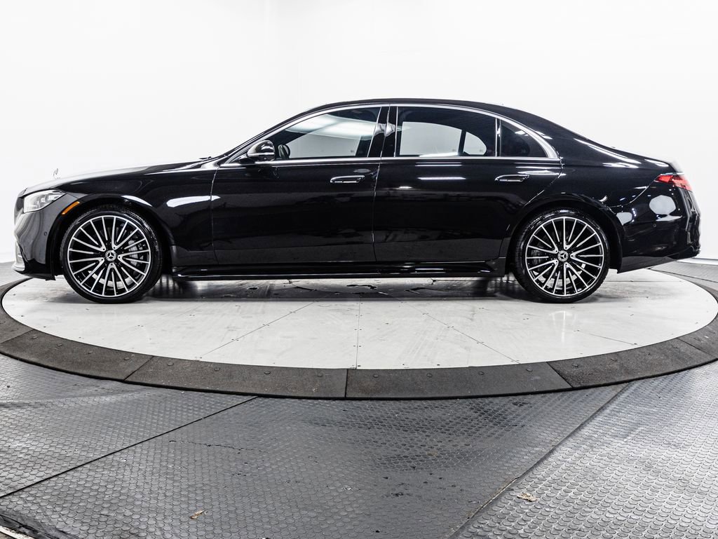 Used 2022 Mercedes-Benz S 580 4MATIC Sedan image 4