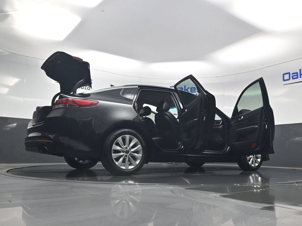 Used 2018 Kia Optima S FWD image 57