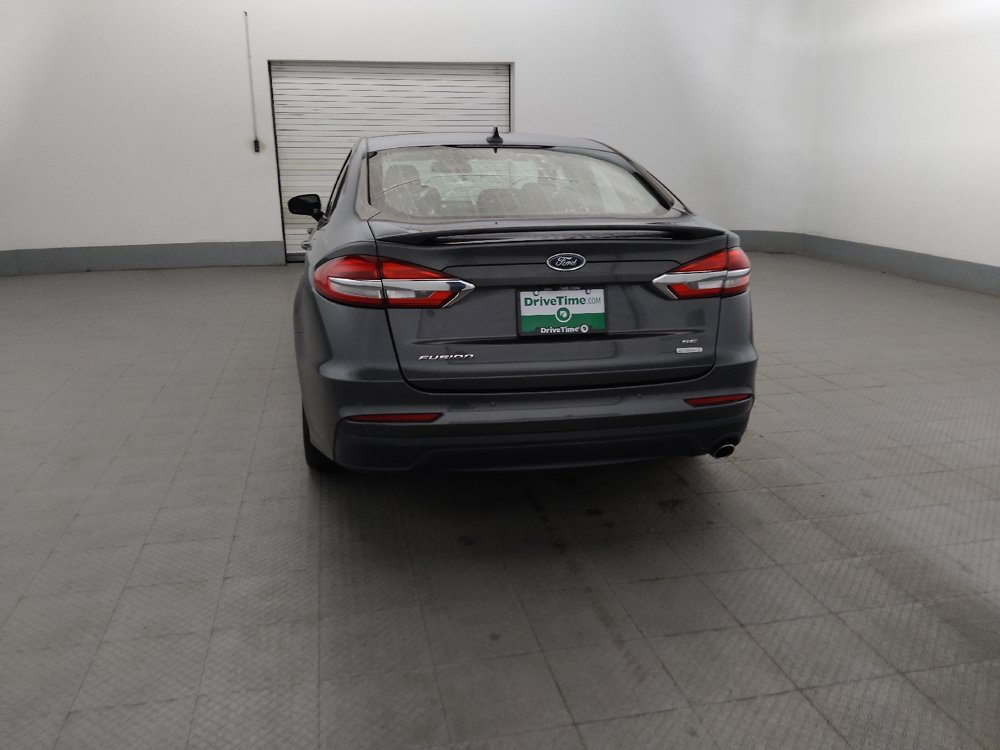 Used 2020 Ford Fusion SE w/ Equipment Group 151A FWD image 6