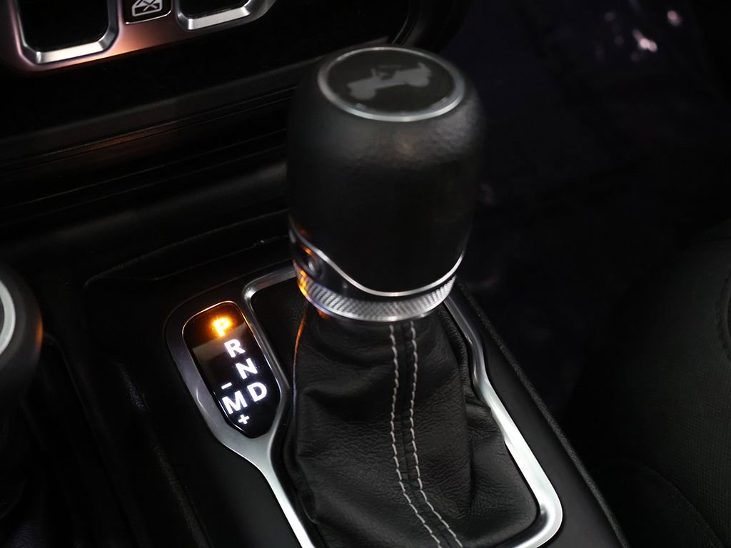 Used 2021 Jeep Wrangler Unlimited Sahara w/ Uconnect 4C Nav & Sound Group AWD/4WD image 46