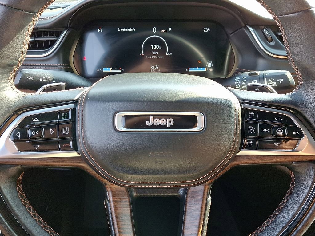 Used 2023 Jeep Grand Cherokee L Summit w/ Luxury Tech Group V image 26