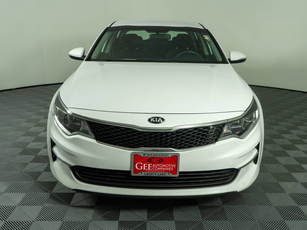 Used 2017 Kia Optima LX FWD image 2