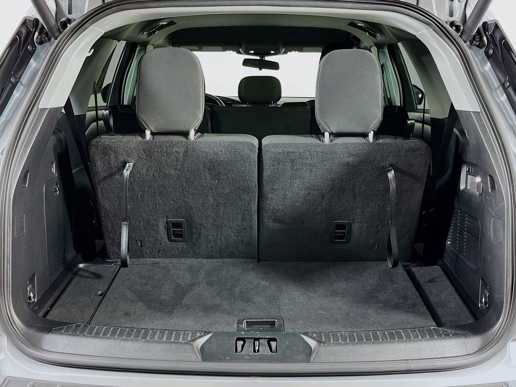 Used 2022 Ford Explorer XLT image 10