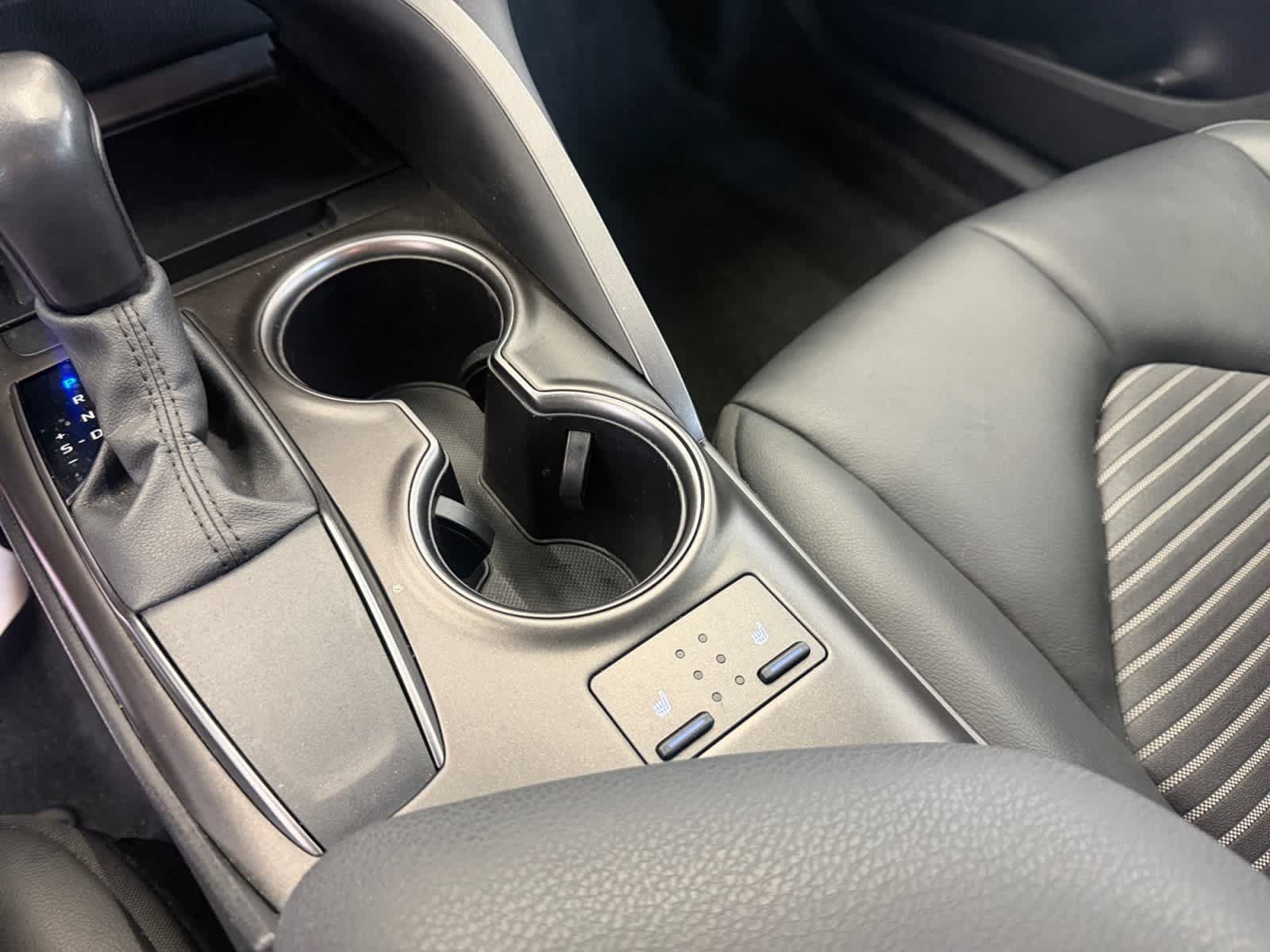 Used 2024 Toyota Camry SE FWD image 27