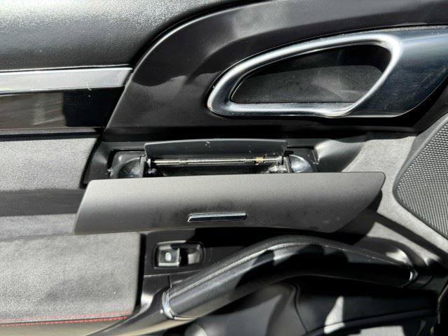 Used 2017 Porsche Cayenne GTS AWD/4WD image 36
