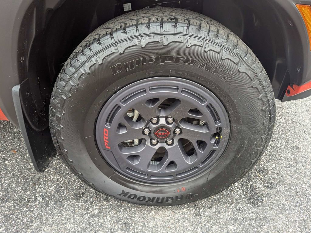 Used 2025 Nissan Frontier PRO-4X w/ Interior Protection Package image 11