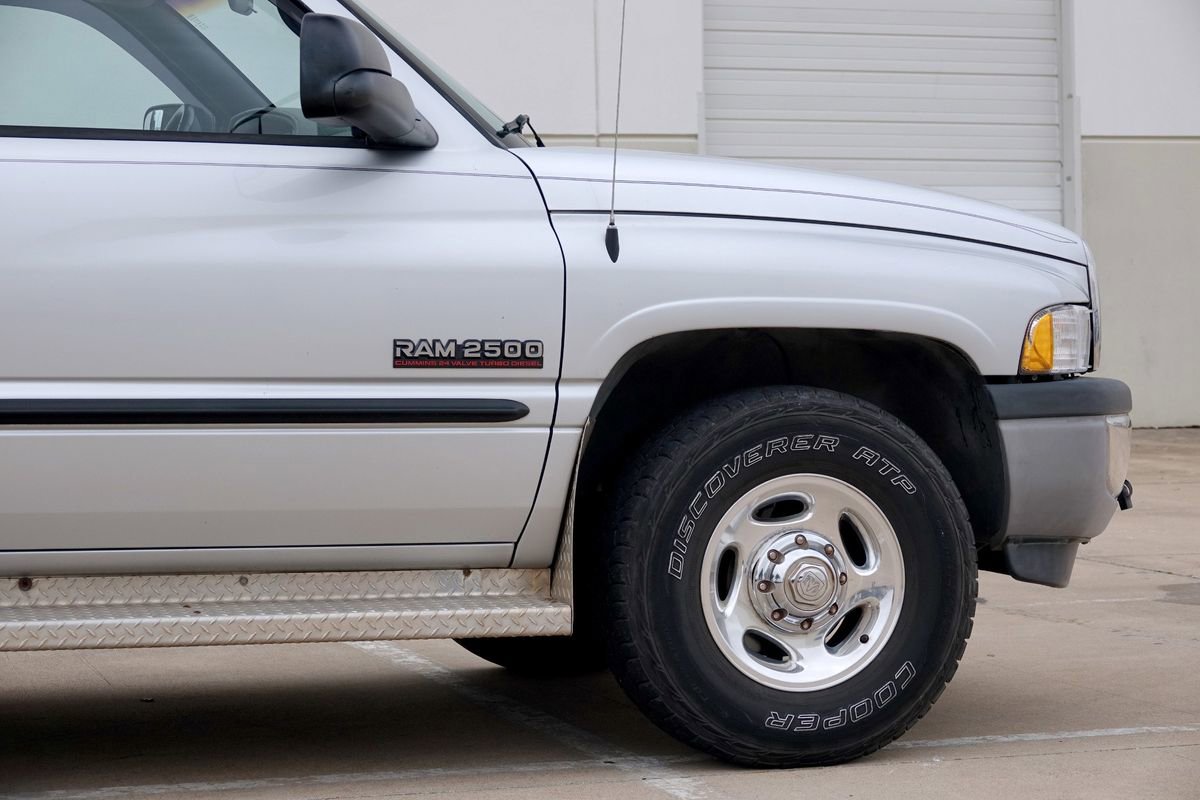 Used 2002 Dodge Ram 2500 Truck SLT image 28