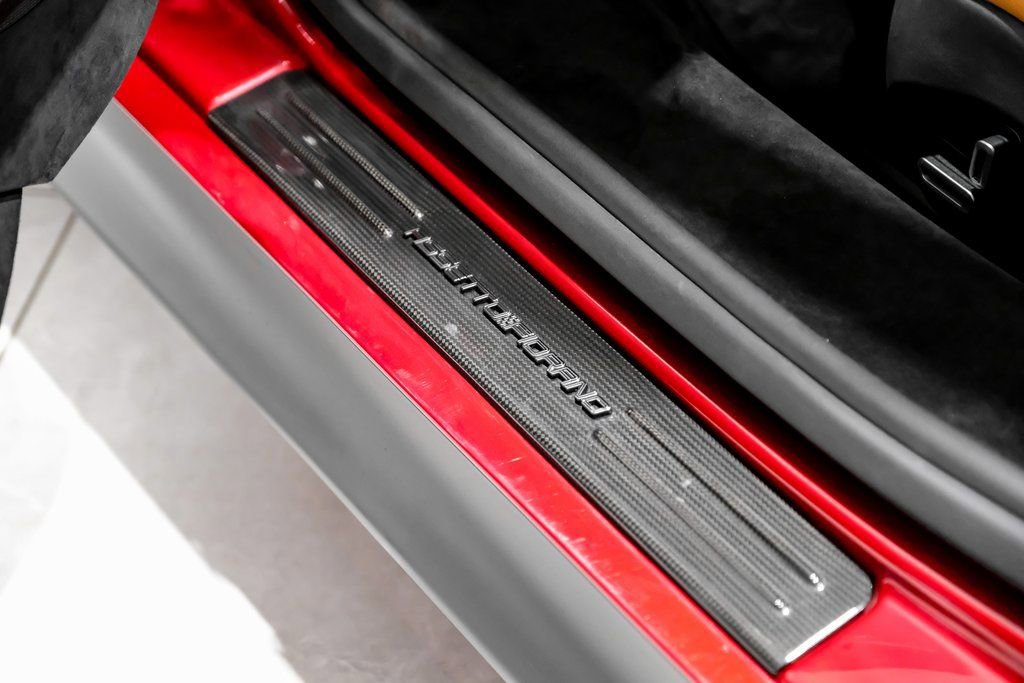 Used 2022 Ferrari SF90 Spider image 26