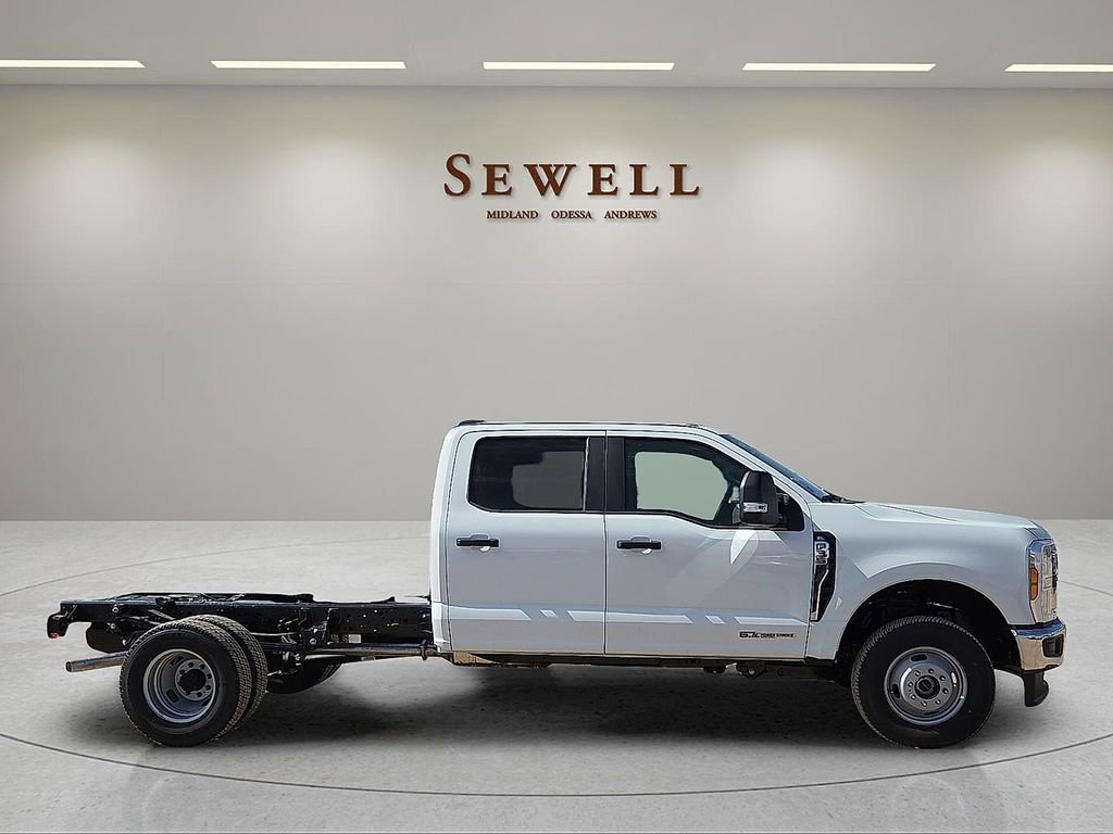 New 2026 Ford F350 XL w/ XL Chrome Package image 5
