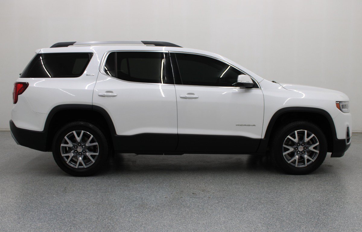 Used 2022 GMC Acadia SLT w/ LPO, Floor Liner Package FWD image 2