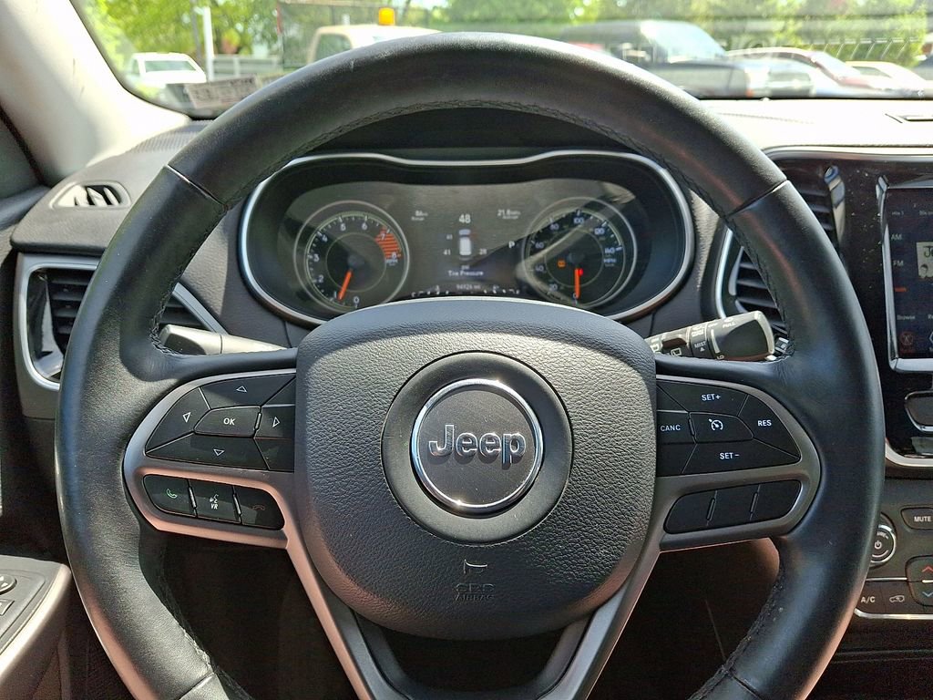 Used 2019 Jeep Cherokee Limited AWD/4WD image 19