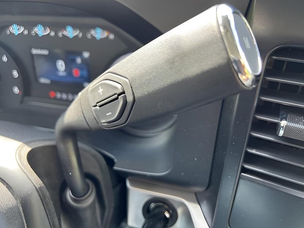 Used 2025 Ford F450 XLT image 18