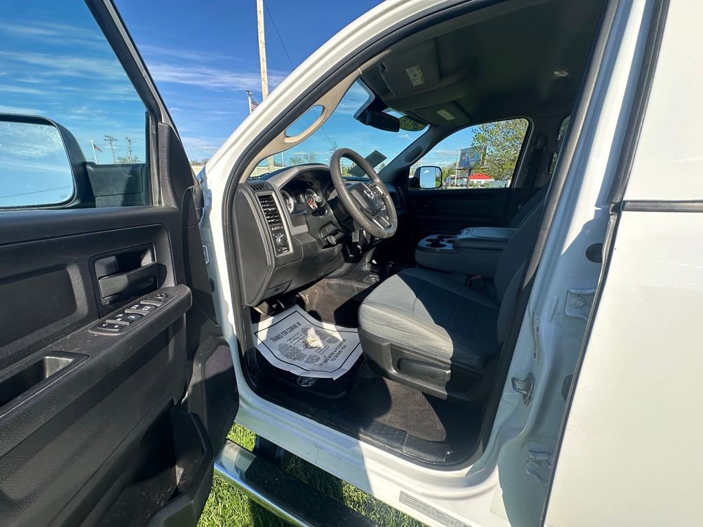 Used 2018 RAM 3500 Tradesman w/ Chrome Appearance Group AWD/4WD image 17