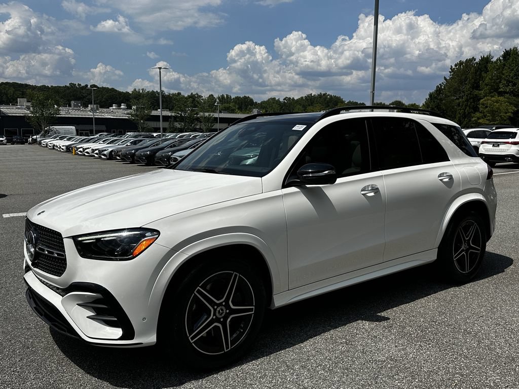 Certified 2025 Mercedes-Benz GLE 450e 4MATIC image 4