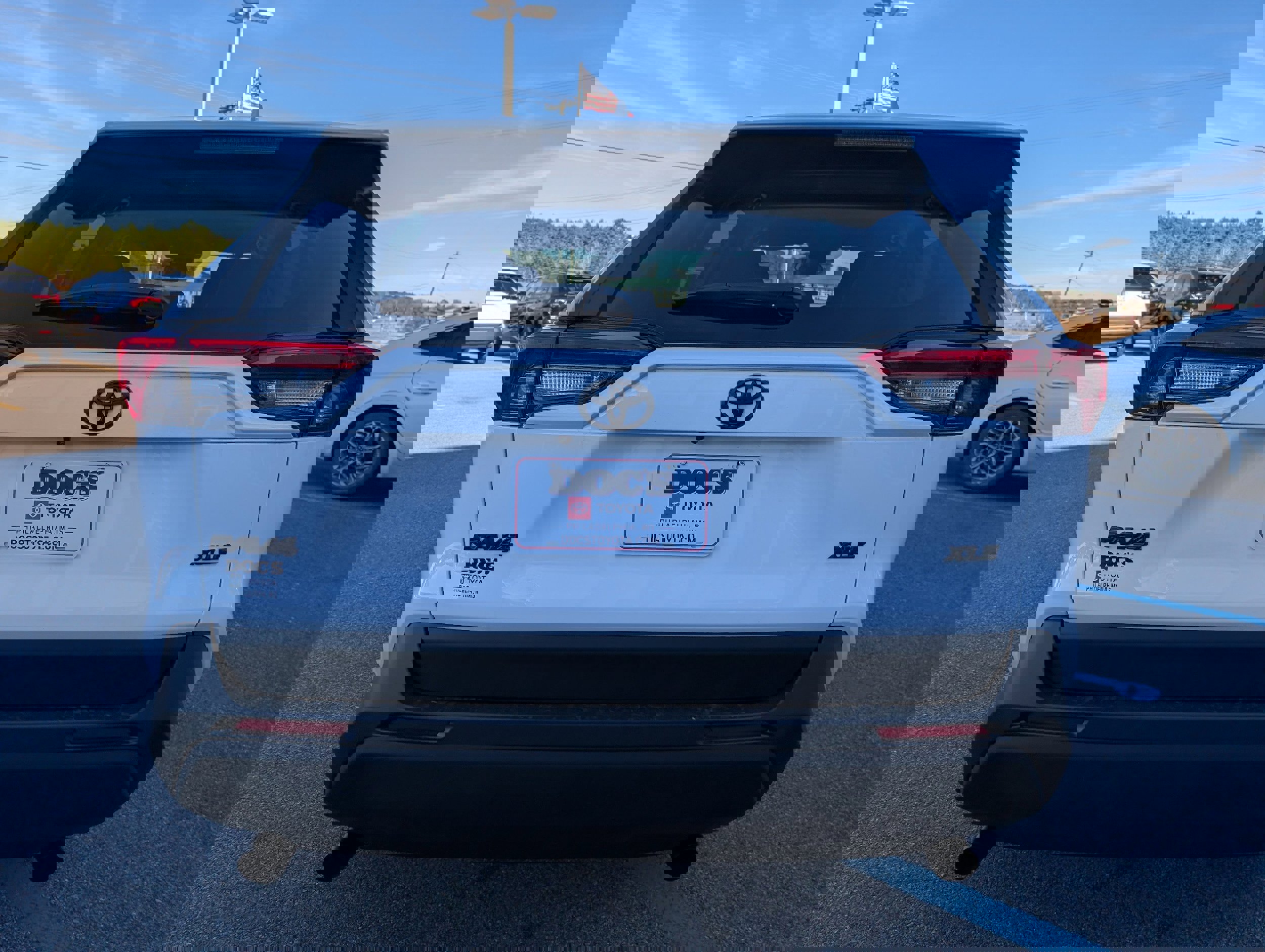 New 2025 Toyota RAV4 XLE image 4