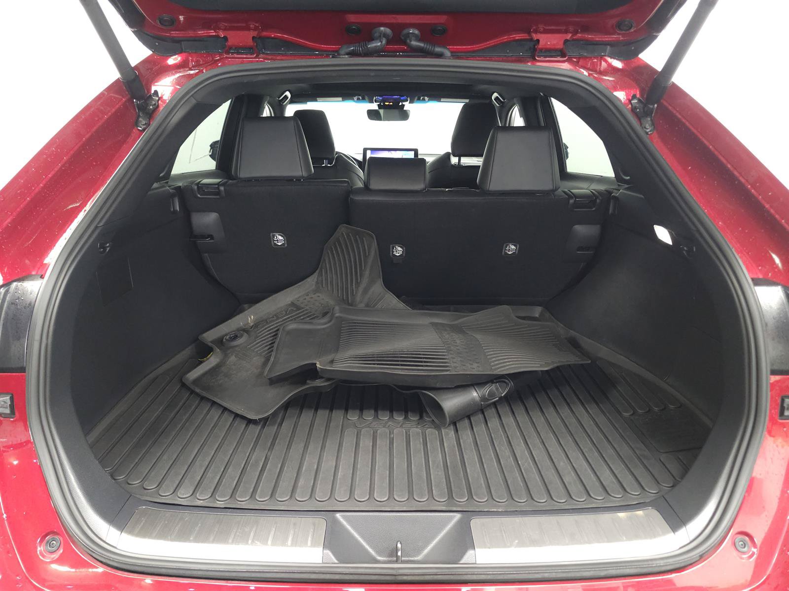 Certified 2024 Toyota Venza Nightshade AWD/4WD image 11