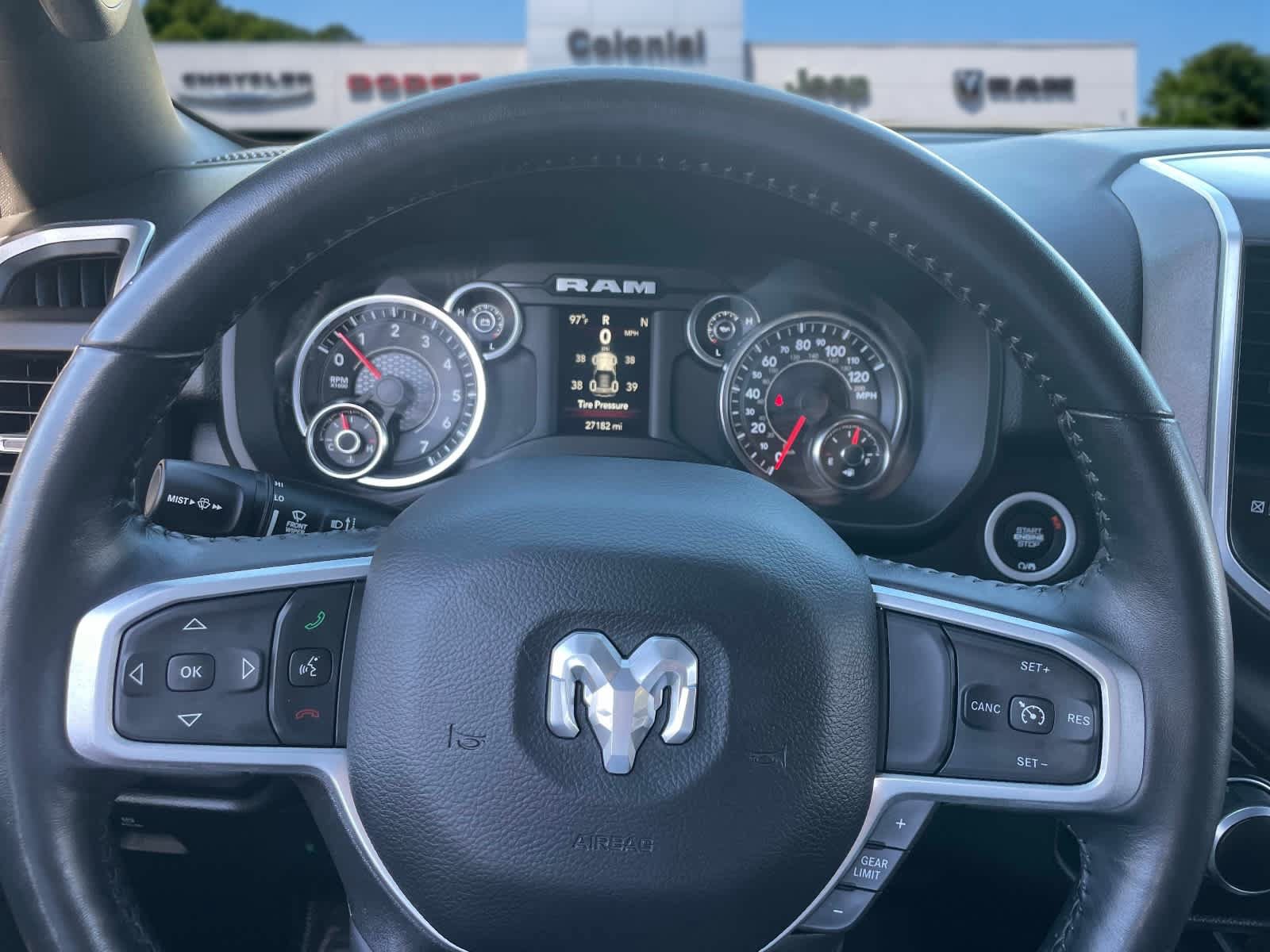 Used 2023 RAM 1500 Big Horn AWD/4WD image 30