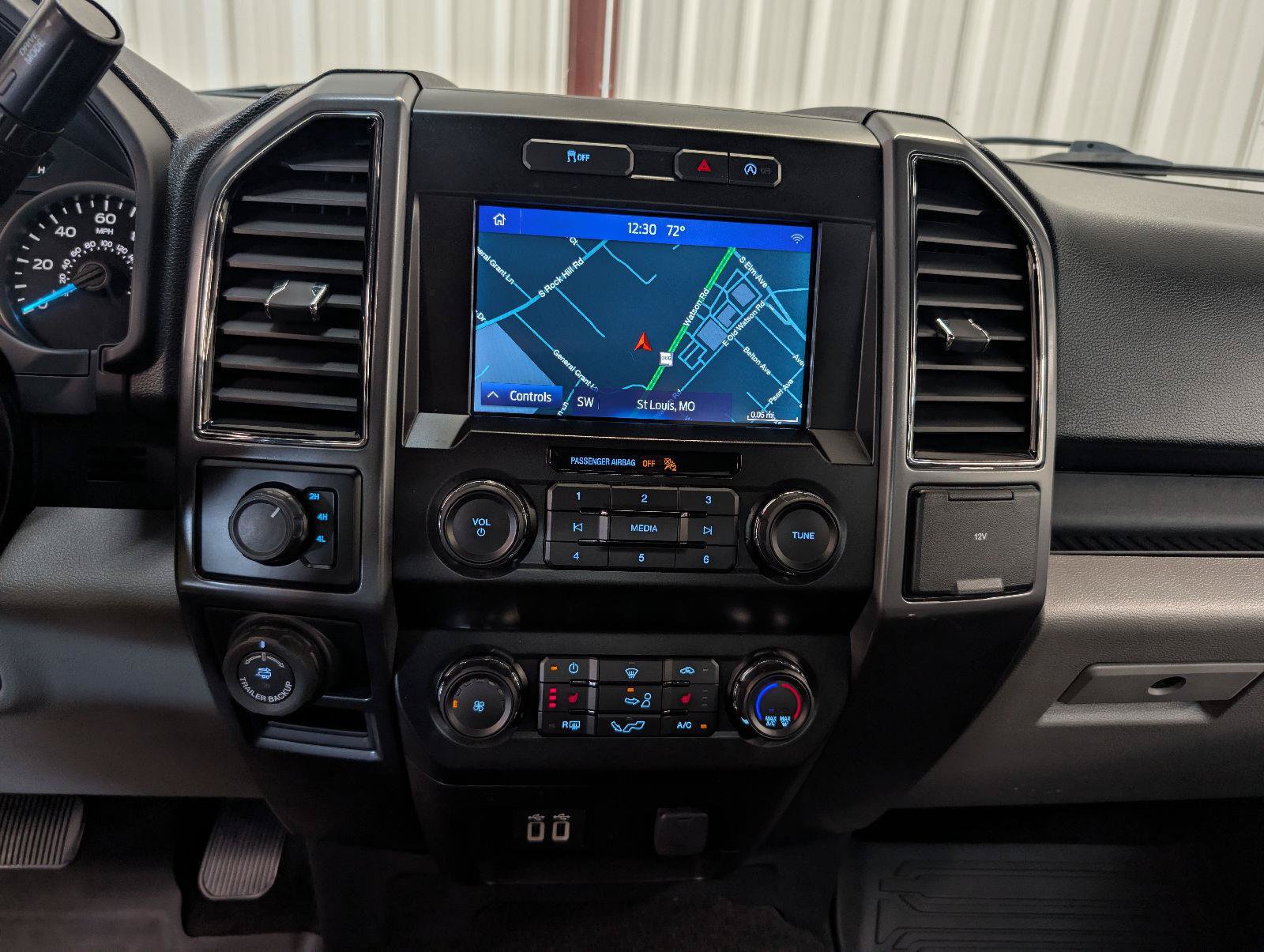 Used 2019 Ford F150 XLT w/ Equipment Group 302A Luxury AWD/4WD image 28