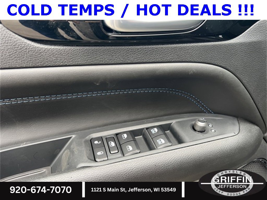 New 2025 Jeep Compass Latitude w/ Sun & Sound Group image 15