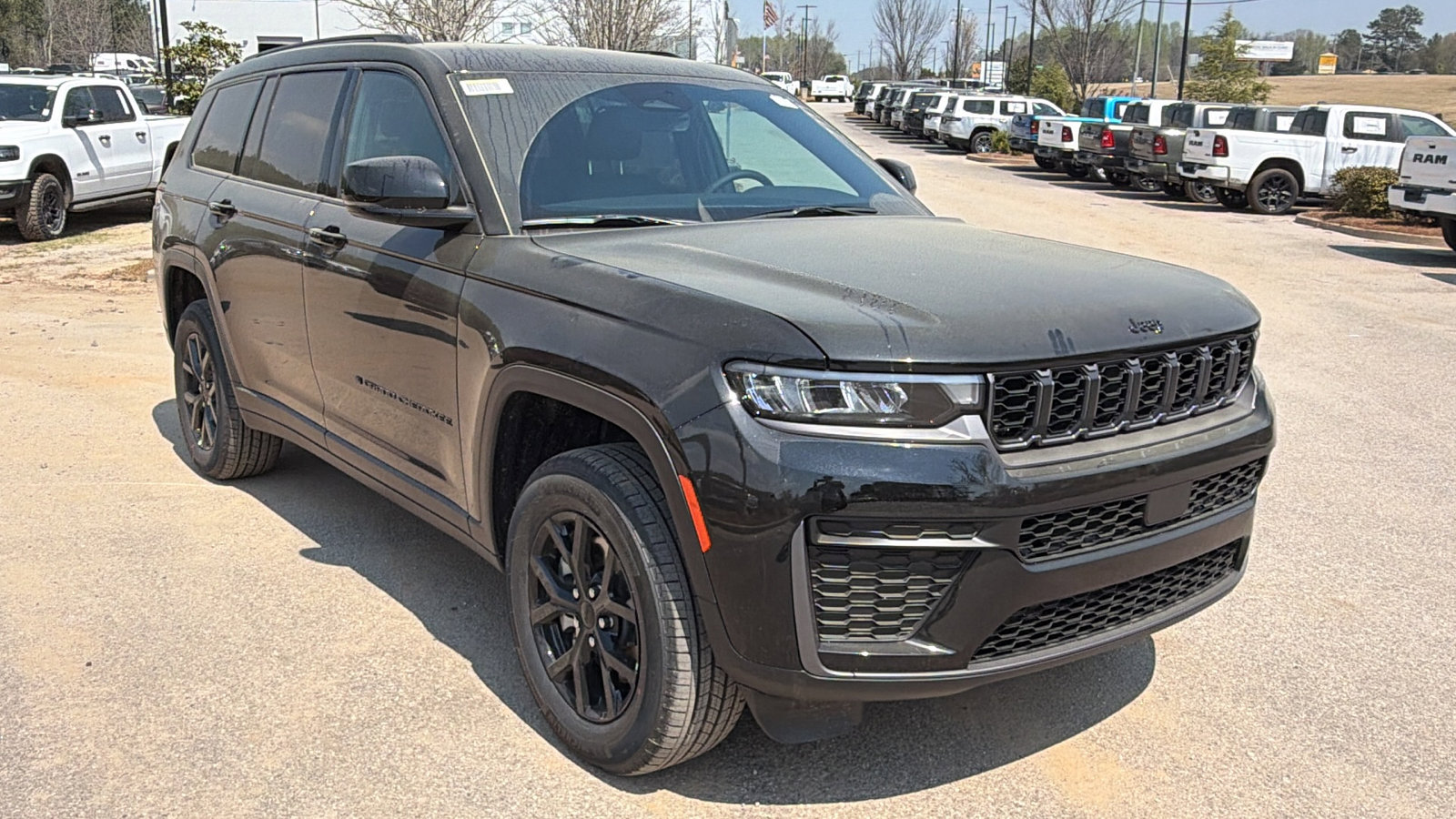 New 2026 RAM 5500 Tradesman w/ Chrome Appearance Group image 3