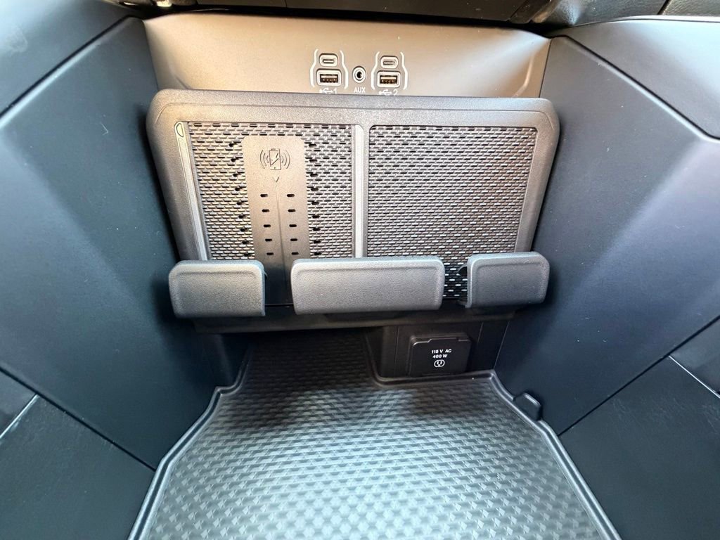 New 2026 RAM 1500 4x4 Crew Cab image 20