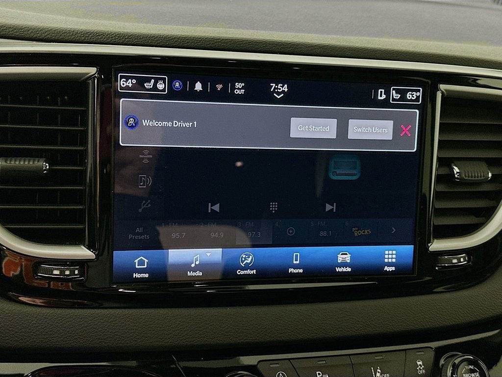 Certified 2025 Chrysler Pacifica Select image 23