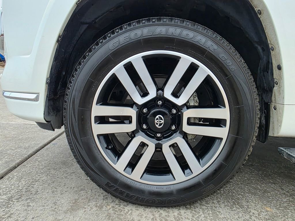 Used 2016 Toyota 4Runner 4WD image 33