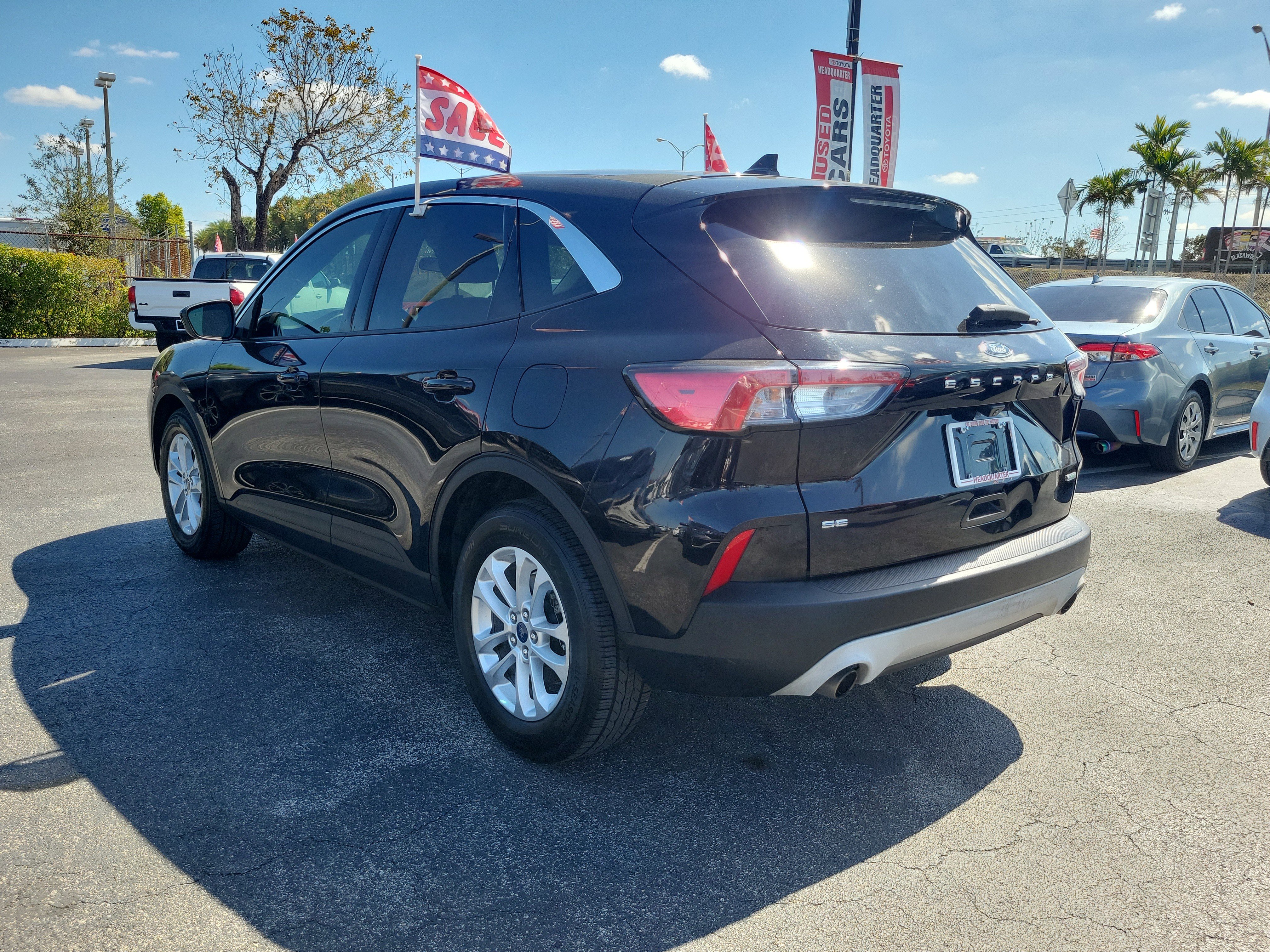 Used 2020 Ford Escape SE image 7