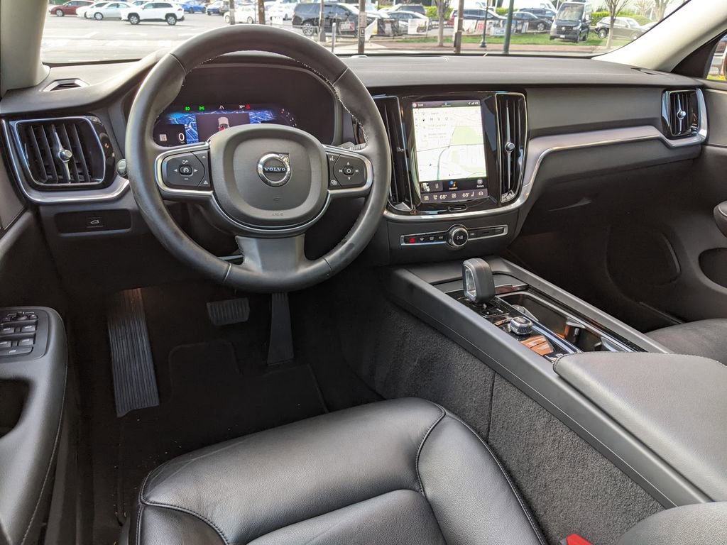 Certified 2025 Volvo S60 B5 Core AWD/4WD image 13