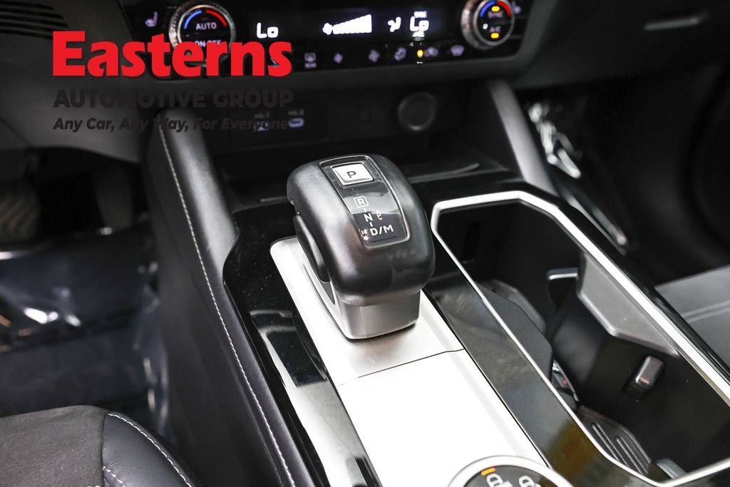 Used 2025 Mitsubishi Outlander SE AWD/4WD image 13