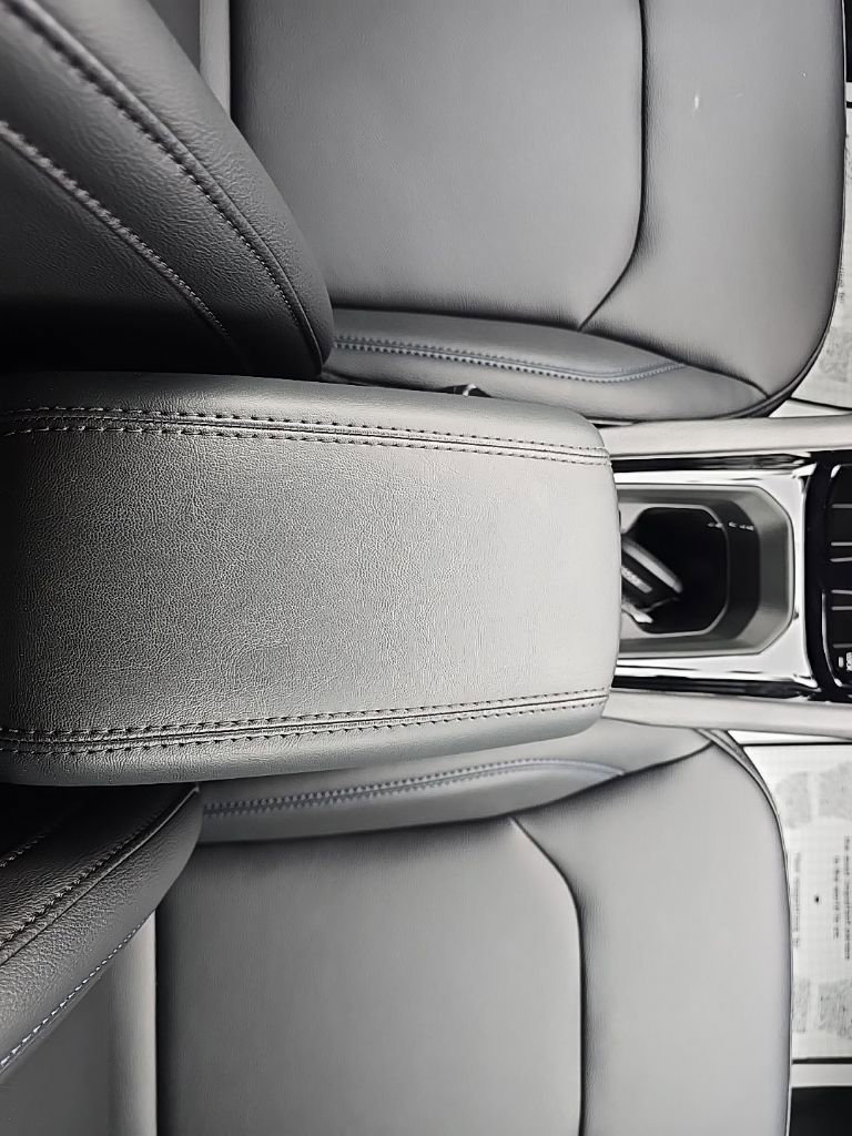New 2026 Jeep Compass Limited image 30