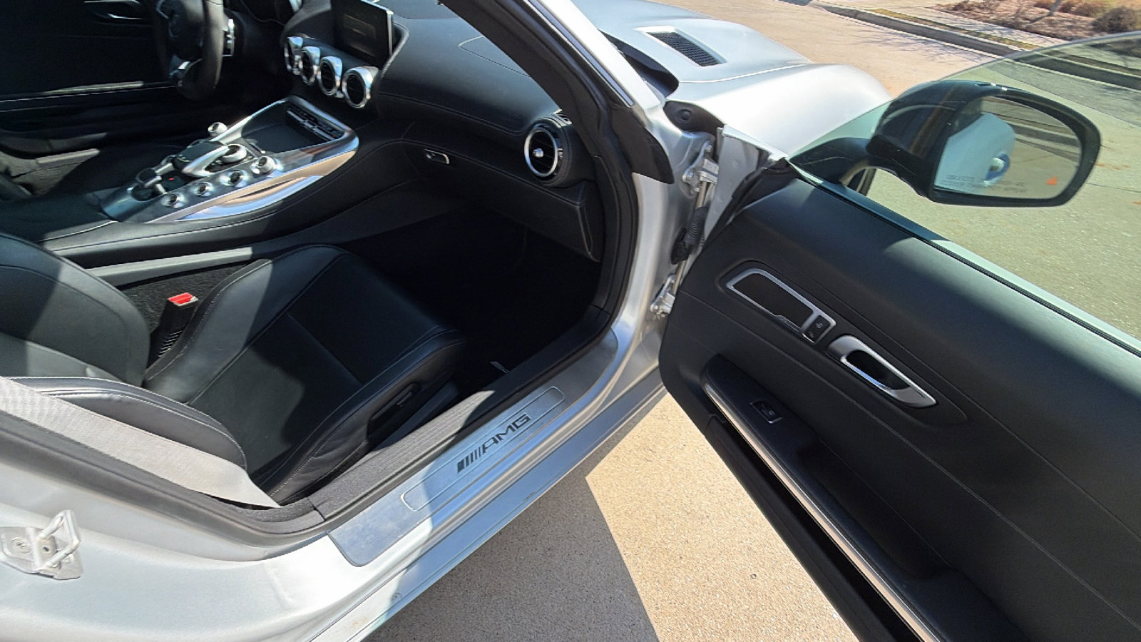 Used 2016 Mercedes-Benz AMG GT S image 18