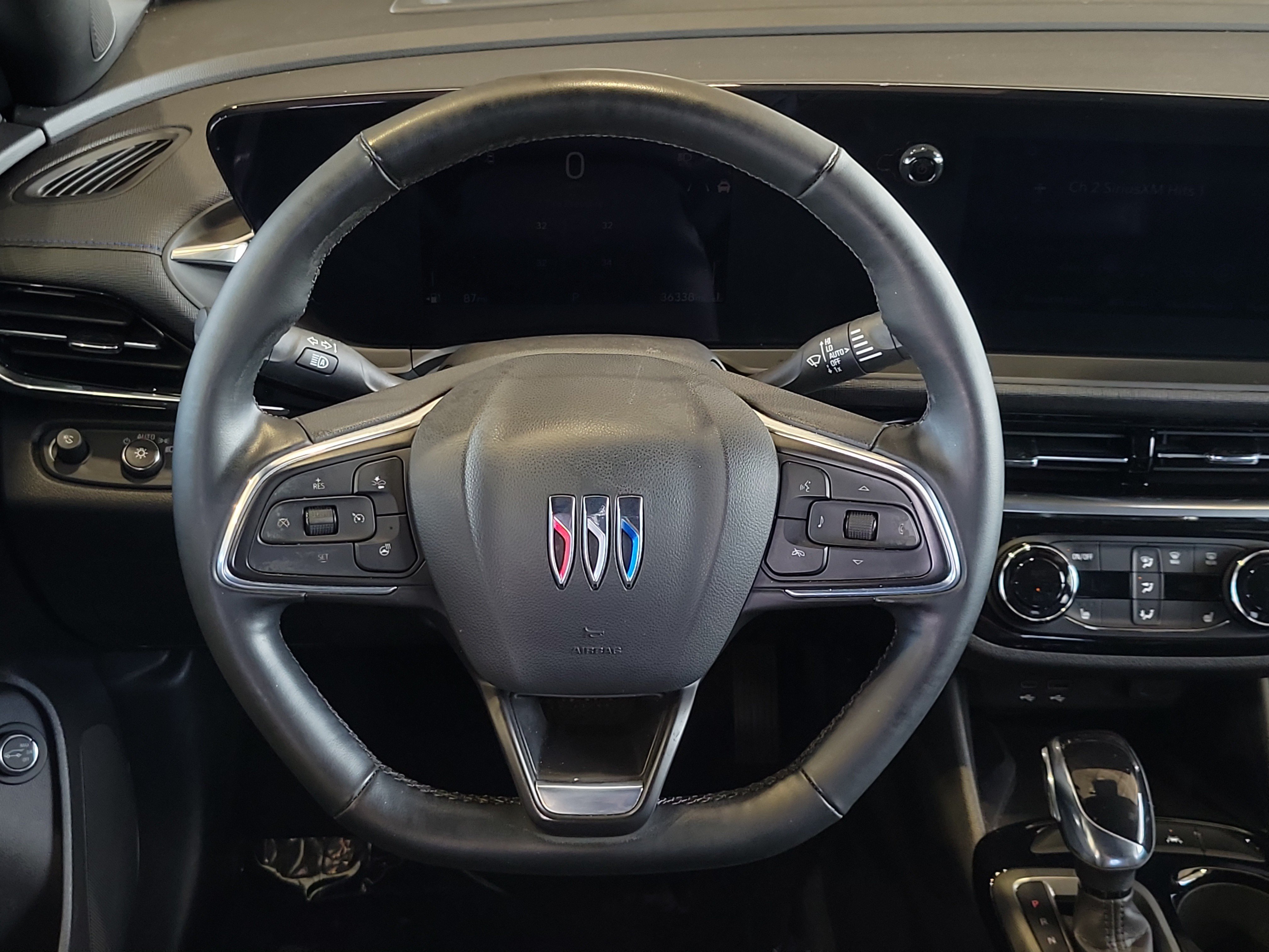 Used 2024 Buick Envista Sport Touring w/ Convenience I Package FWD image 14