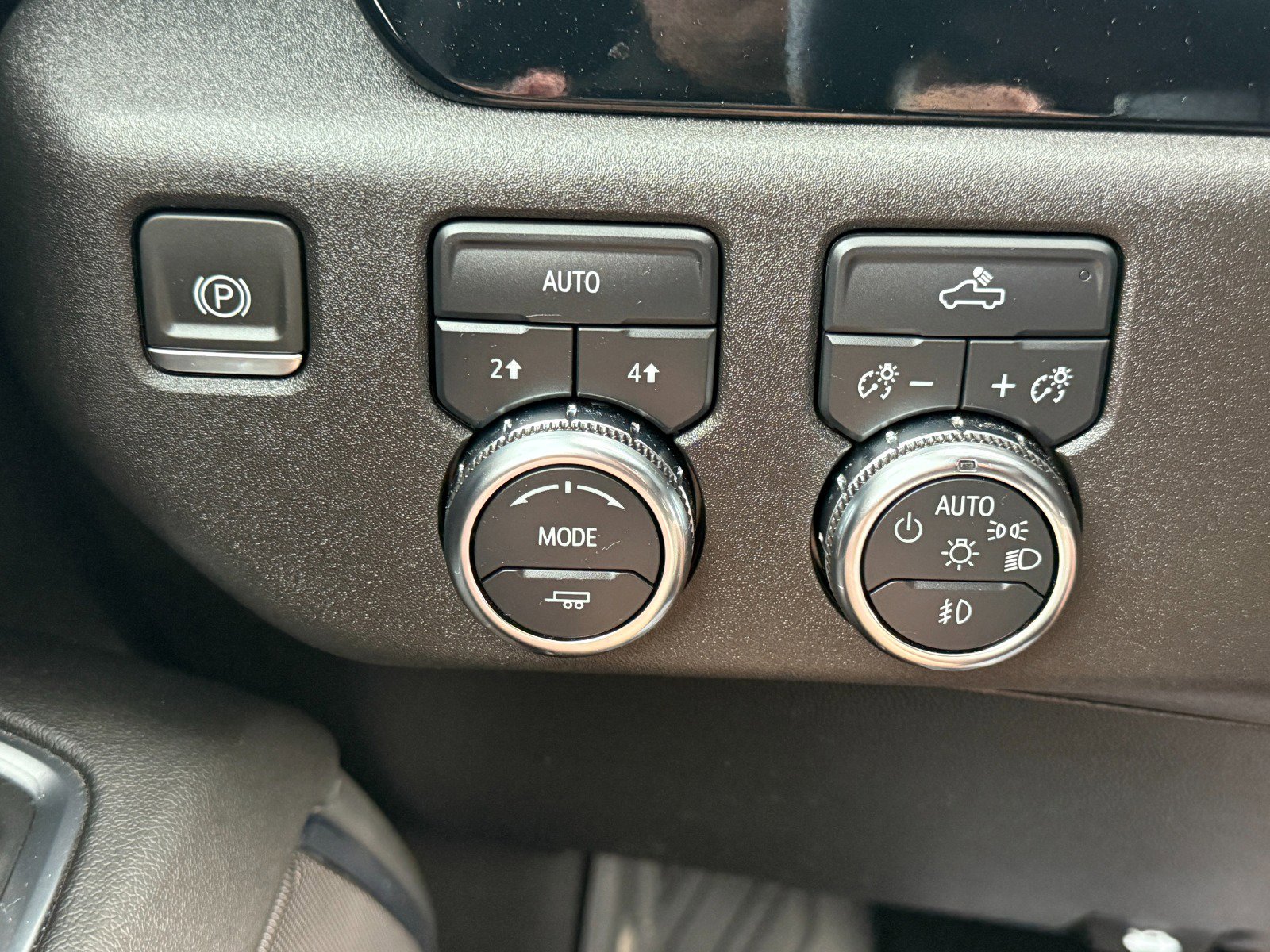 Used 2024 GMC Sierra 1500 Elevation image 28