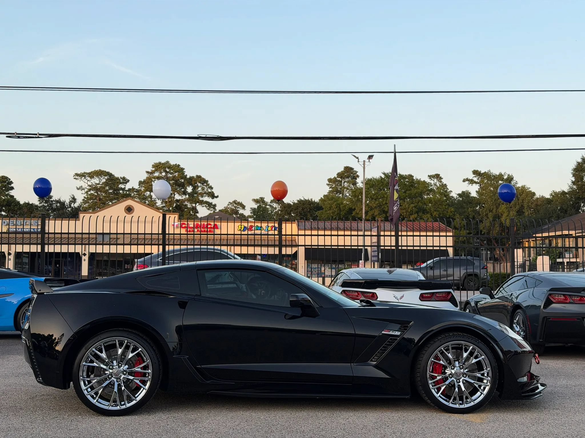 Used 2018 Chevrolet Corvette Z06 RWD image 11