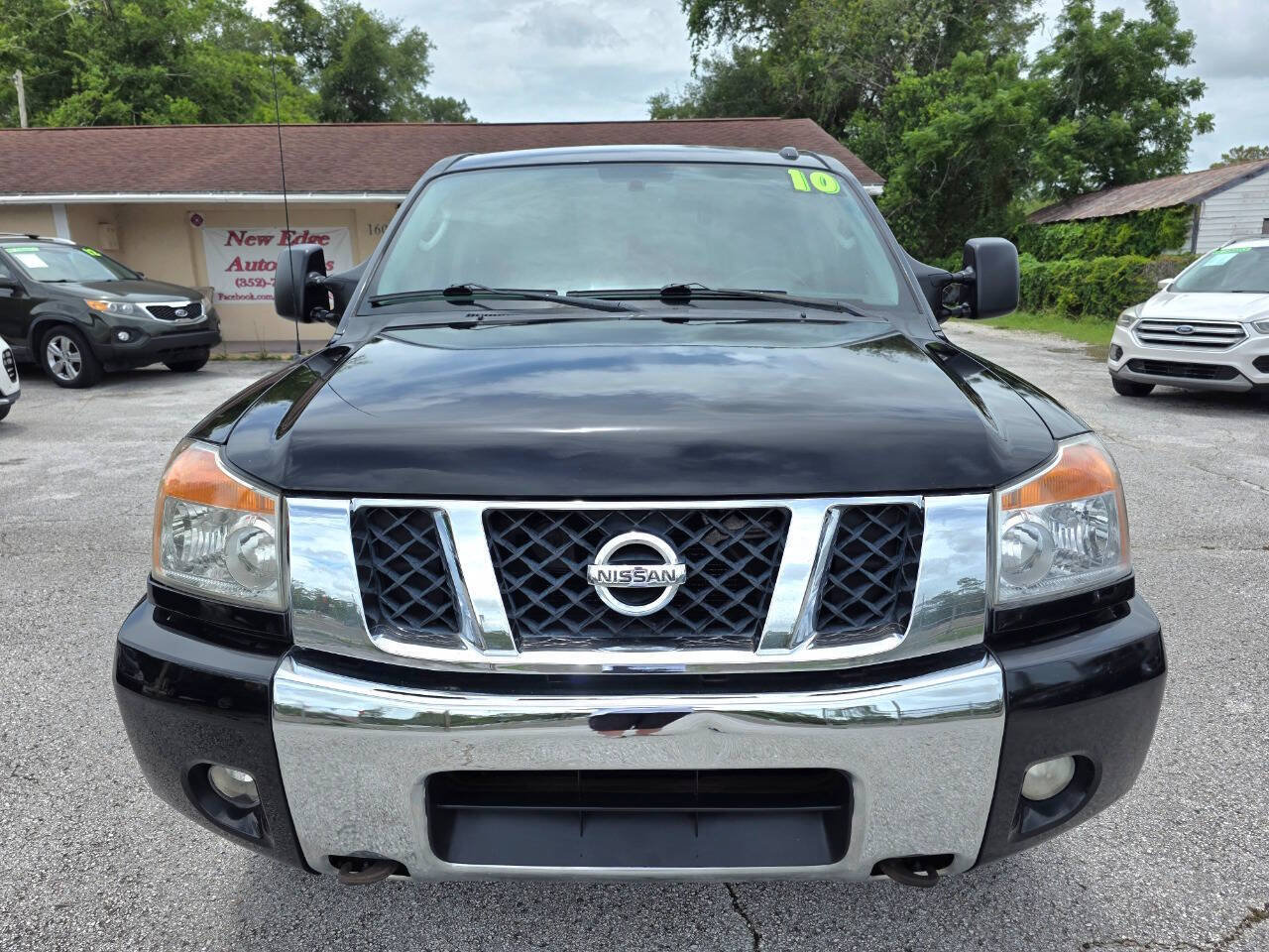 Used 2010 Nissan Titan SE w/ SE Value Truck Pkg AWD/4WD image 7