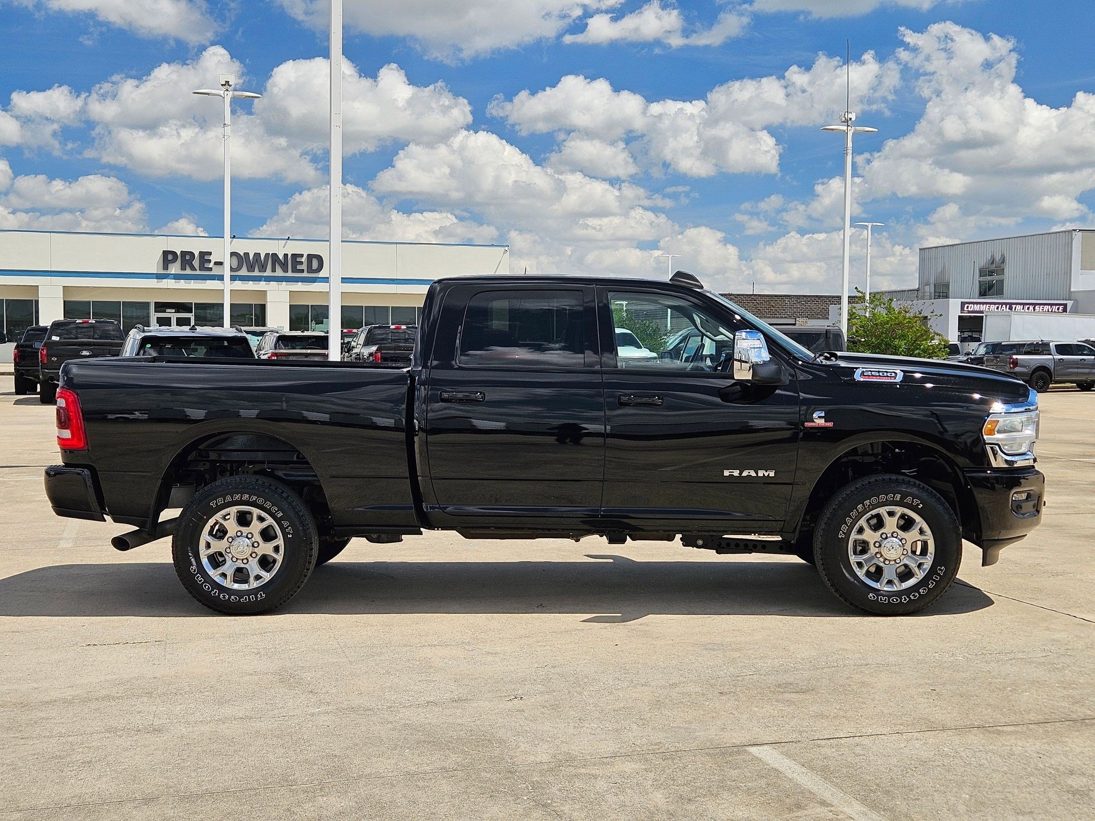 Used 2024 RAM 2500 Laramie w/ Safety Group AWD/4WD image 2