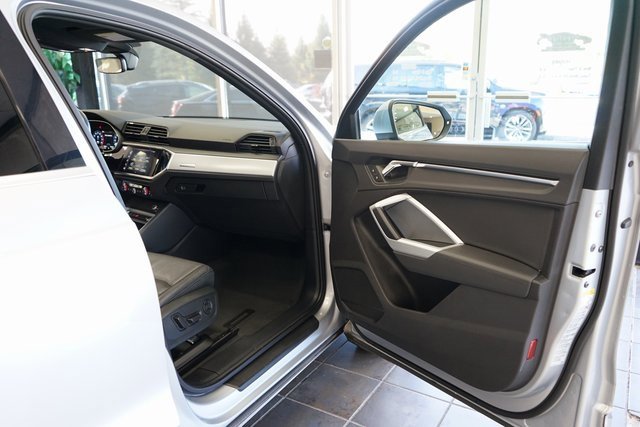 Used 2021 Audi Q3 2.0T Premium image 39
