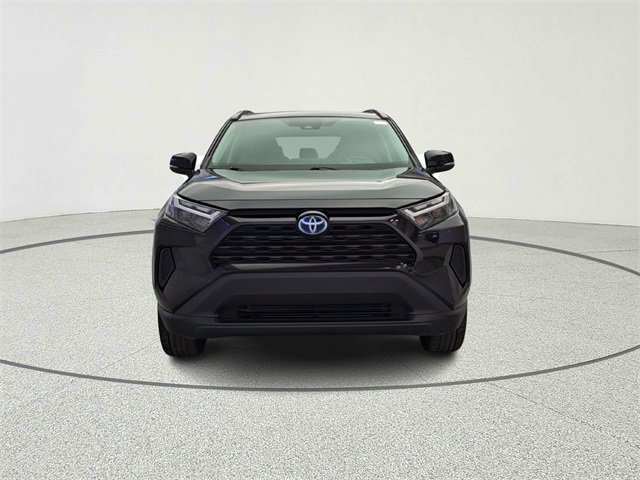 Used 2022 Toyota RAV4 XLE image 2