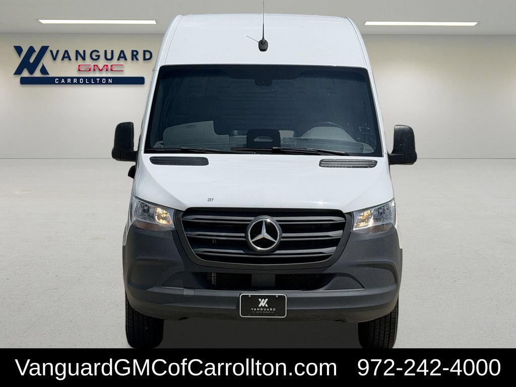 Used 2025 Mercedes-Benz Sprinter 2500 image 3