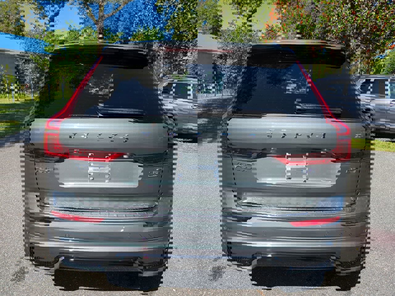 New 2026 Volvo XC60 B5 Core w/ Climate Package image 5