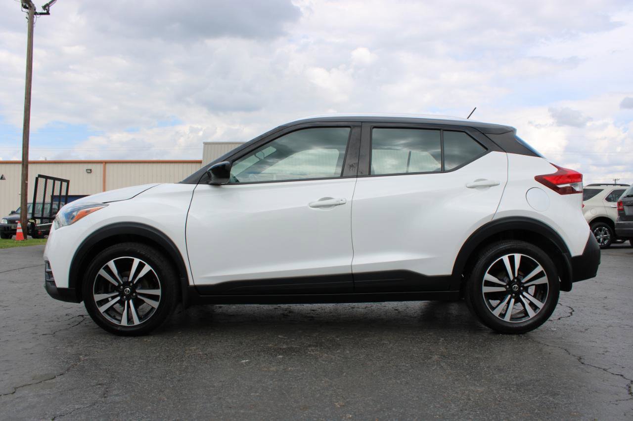 Used 2019 Nissan Kicks SV FWD image 11