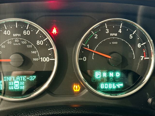 Used 2017 Jeep Wrangler Unlimited Rubicon w/ Connectivity Group image 13