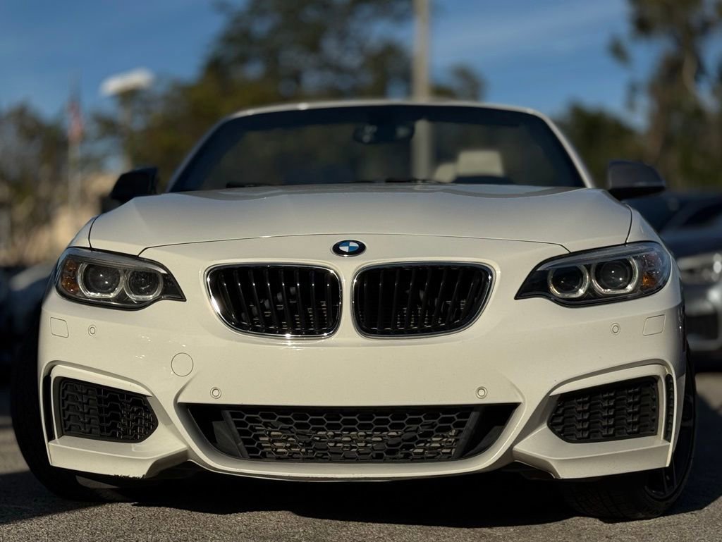 Used 2016 BMW M235i xDrive Convertible image 12